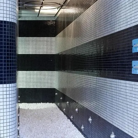 Apts Cueto 4c Atico 2 Adultos Apartman *