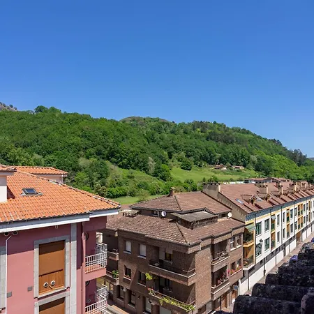 Apts Cueto 4c Atico 2 Adultos Apartman