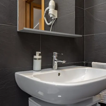 Apartman Apts Cueto 4c Atico 2 Adultos Onís